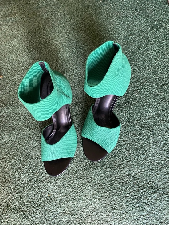 Shoes - Women's Green Open-Toe Stretch Strap Heels